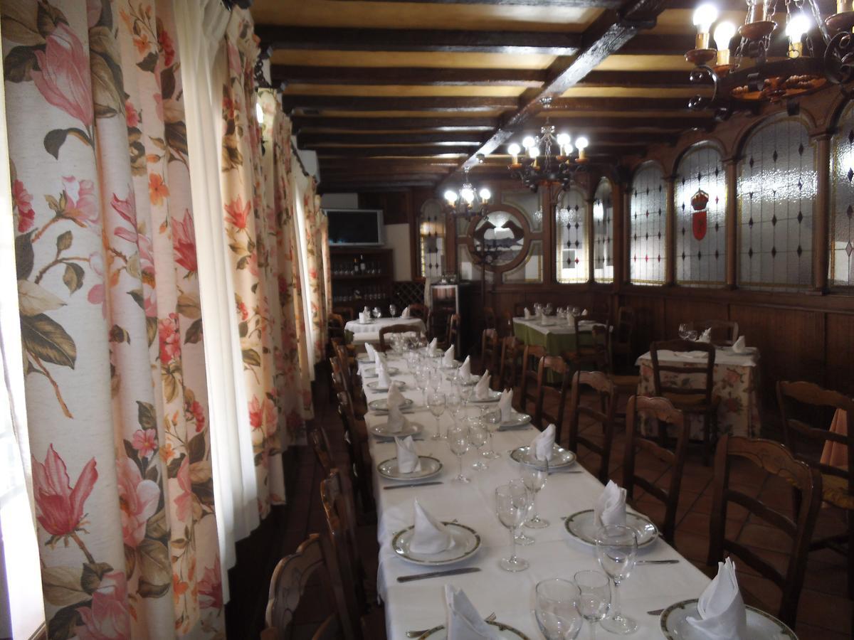 Yepes Hostal Los Galgos מראה חיצוני תמונה