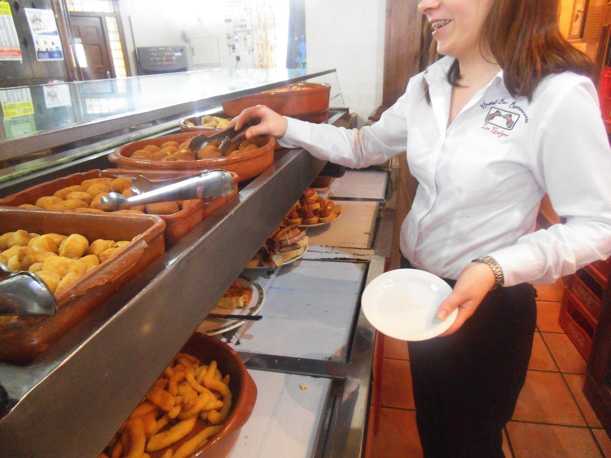Yepes Hostal Los Galgos מראה חיצוני תמונה