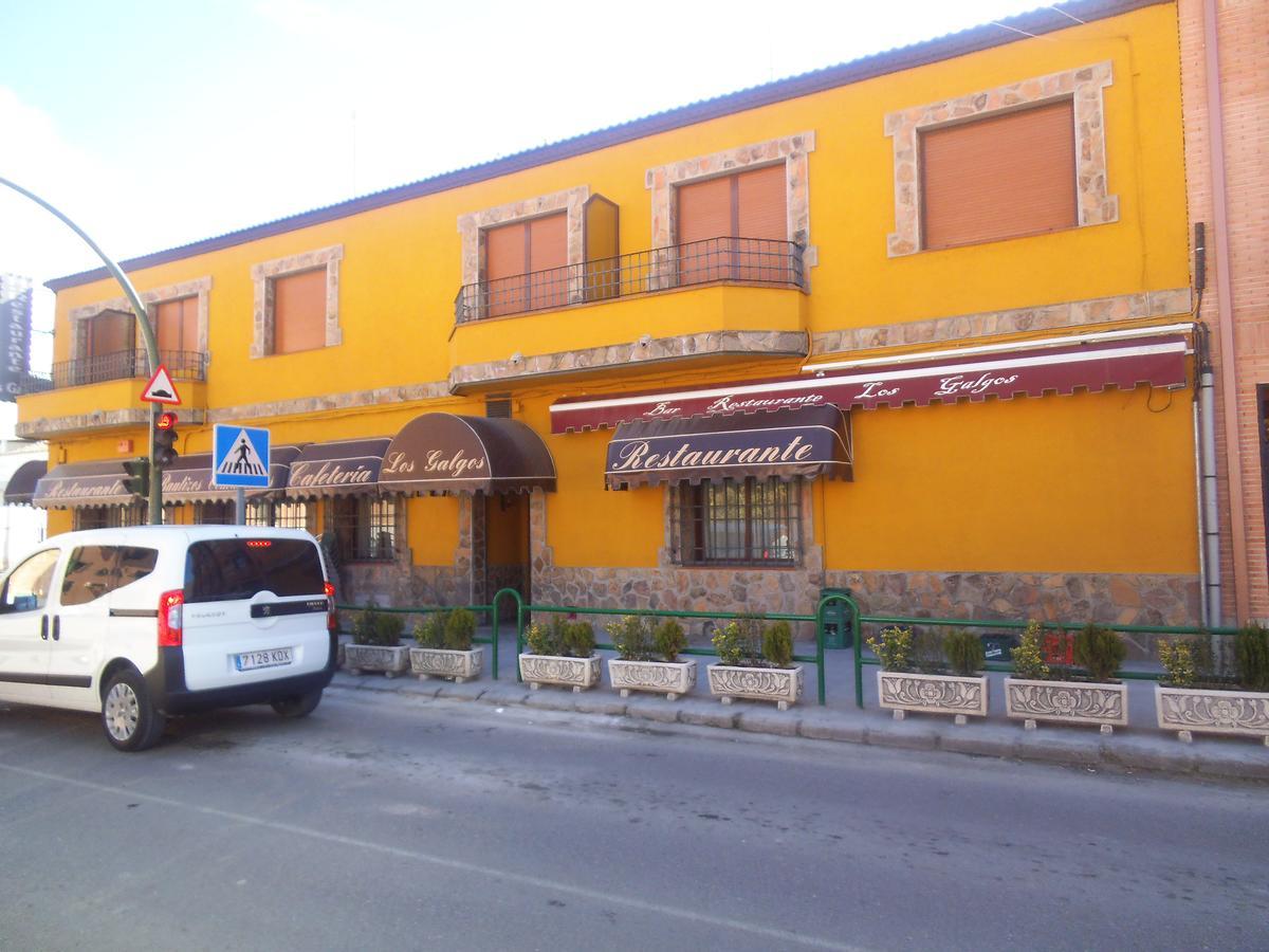 Yepes Hostal Los Galgos מראה חיצוני תמונה