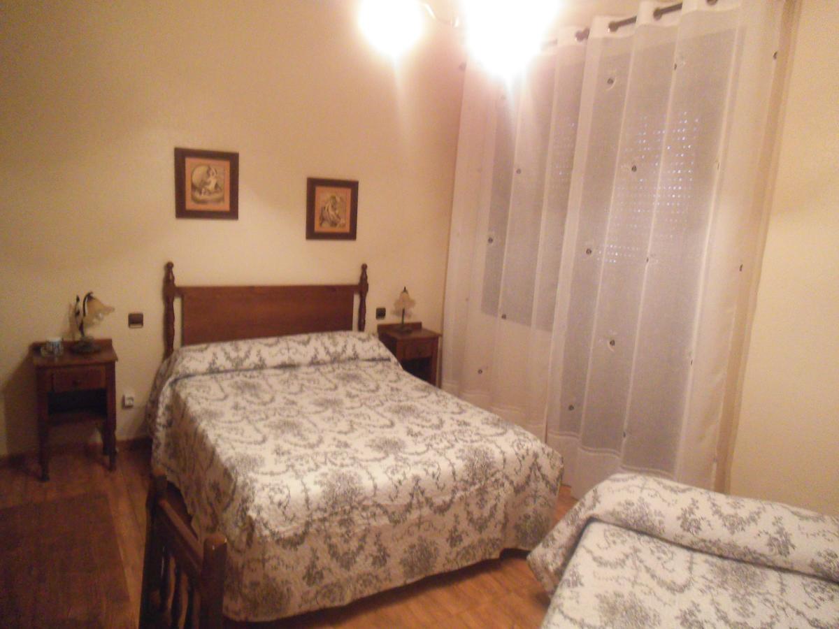 Yepes Hostal Los Galgos מראה חיצוני תמונה