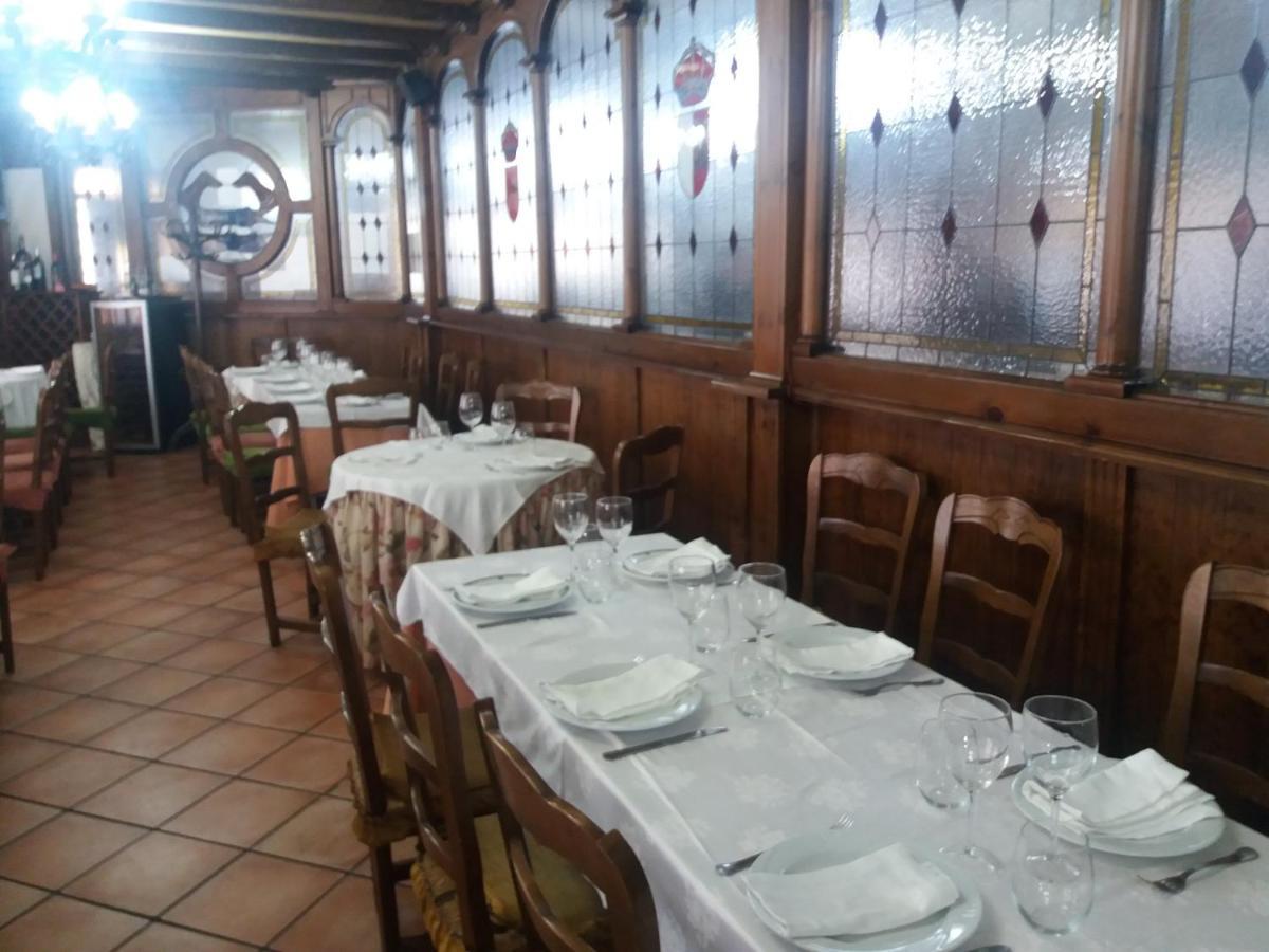 Yepes Hostal Los Galgos מראה חיצוני תמונה
